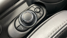 MINI Hatchback 2.0 Cooper S Exclusive 3dr Auto Petrol Hatchback